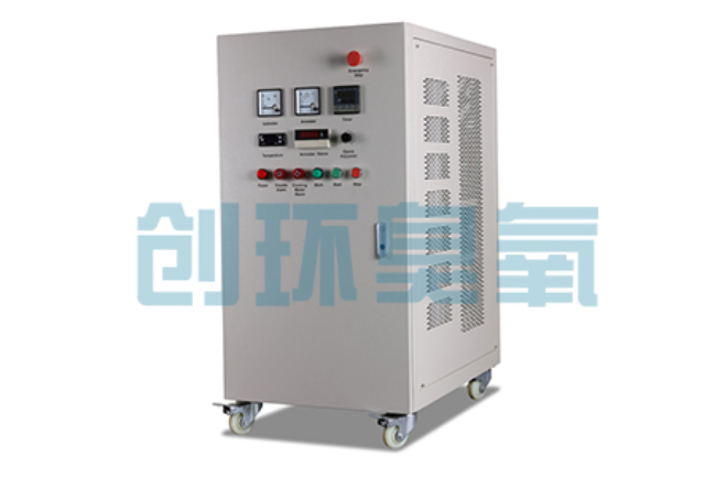 卢龙冬季养殖场密闭消毒双赢方案:臭氧发生器在工厂化水产与畜牧场景的安全应用